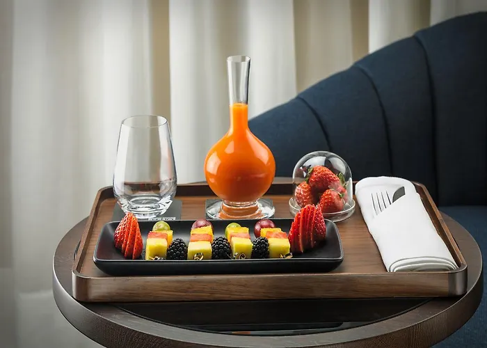 Hotel H10 Madison 4* Sup 4*