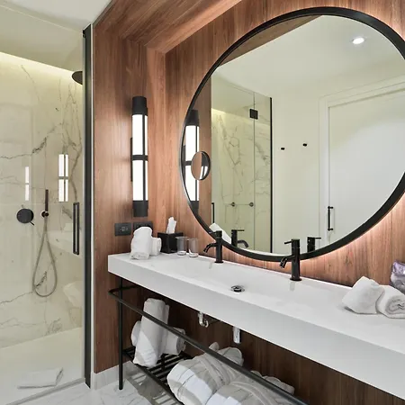 Hotel H10 Madison 4* Sup 4*